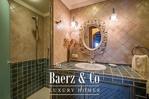 photo 34 Villa - Marbella East - Ref: 8192