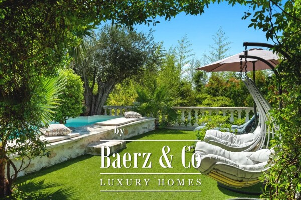 photo 18 Beautiful villa with panoramic sea view over the bay of Saint Jean Cap Ferrat