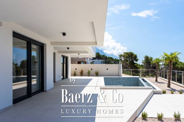 photo 49 Brela, an imposing villa with a panoramic view