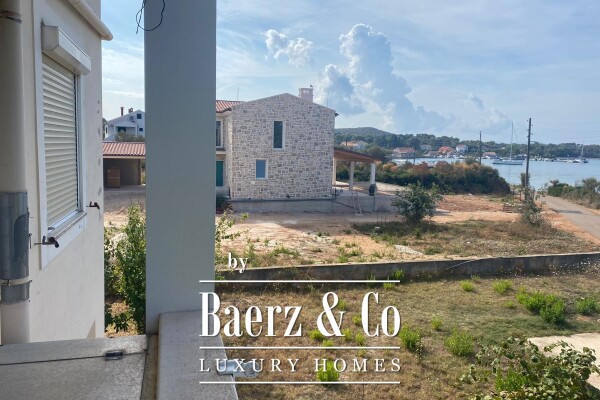 photo 14 Zadar, Ugljan/Muline, family house 256 m² by the sea on a plot of 1,600 m²