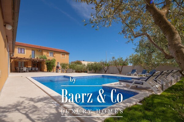 photo 6 Istria, Banjole - spacious residential and commercial holiday house, 750m2, plot 1370m2