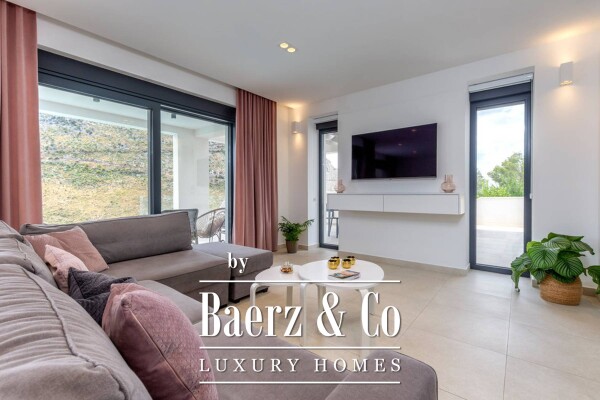 photo 10 Split - Žrnovnica, modern villa with pool and panoramic view