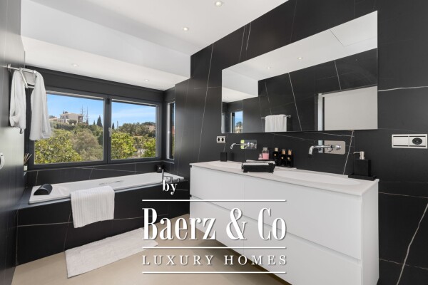 photo 30 Villa - Marbella East - Ref: 8321