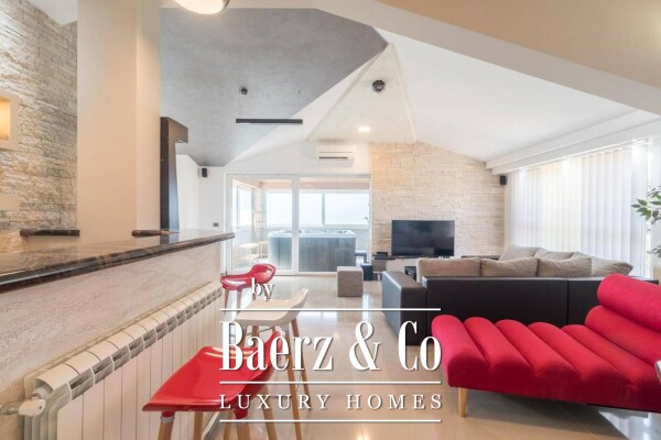 photo 23 Valtura, a luxury villa with a heated pool and a large garden, a rarity on the market