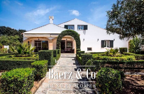 photo 1 ESTATE WITH TENNIS COURT IN ALAIOR