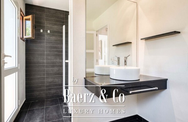 photo 32 MAGNIFICENT VILLA PUNTA PRIMA