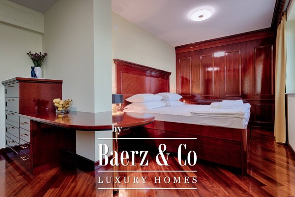 photo 10 Vis, beautiful stone villa, 1st row by the sea, unique on the market