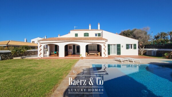 photo 1 EXCLUSIVE VILLA IN SON BLANC
