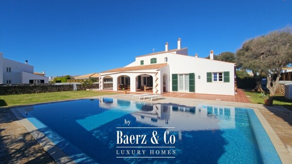 photo 3 EXCLUSIVE VILLA IN SON BLANC