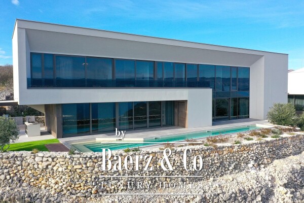 photo 5 Krk, Vrbnik, unique villa of 240 m2 on a plot of land of 800 m2