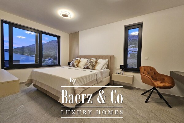 photo 17 Podstrana, a beautiful villa with a panoramic view of the sea