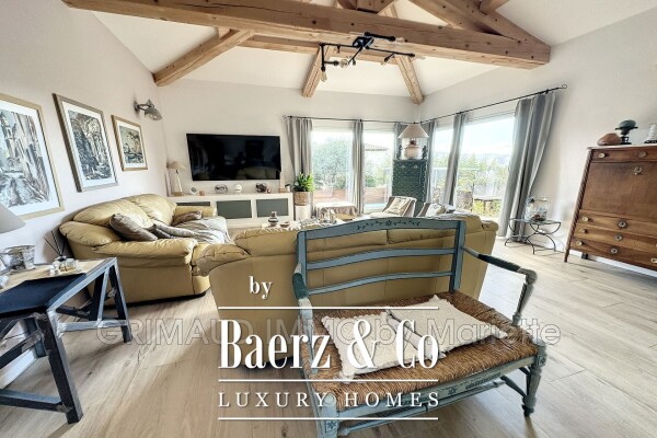 photo 8 Beautiful Recent Villa with Open Views, Tranquility, and Poo