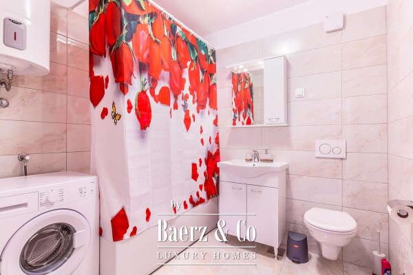 photo 40 Istria, Medulin, large detached house with 7 apartments 100 m from the sea