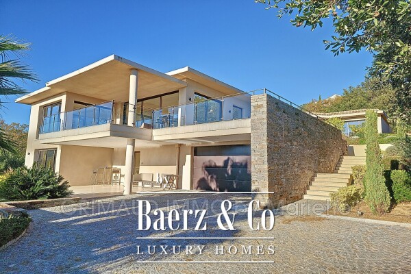 photo 4 Grimaud, France