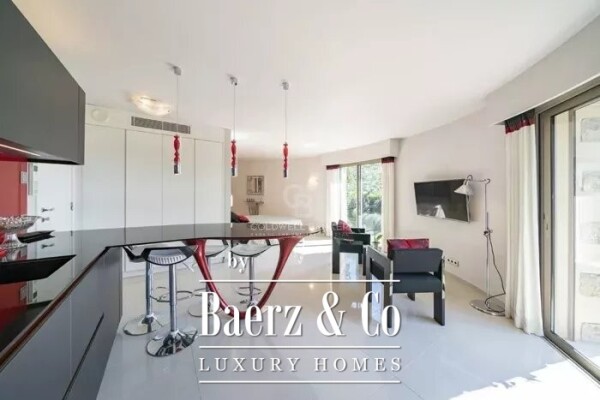 photo 8 UNIQUE - YEAR-ROUND FURNISHED RENTAL - 5-BEDROOM VILLA WITH PANORAMIC SEA VIEW