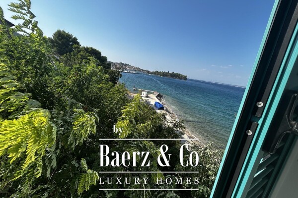 photo 7 Ugljan, Preko house, first row to the sea with swimming pool NKP 250 m2 for adaptation