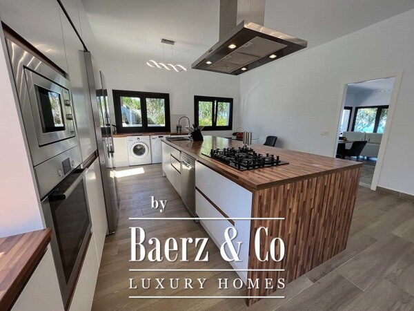 photo 8 Unique property with private pool and ocean views in Güímar