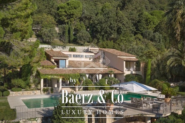 photo 1 Vence - Expansive Estate with Panoramic Sea Views