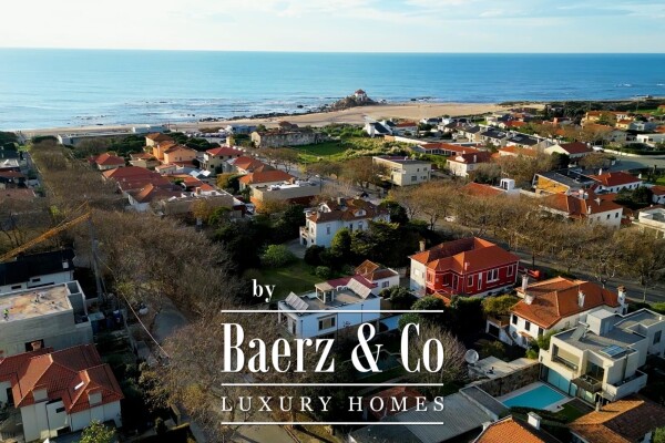 photo 1 Emblematic house in the center of Miramar