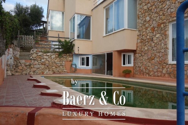 photo 8 Splendid architect-designed house of 347m   with swimming pool and panoramic view