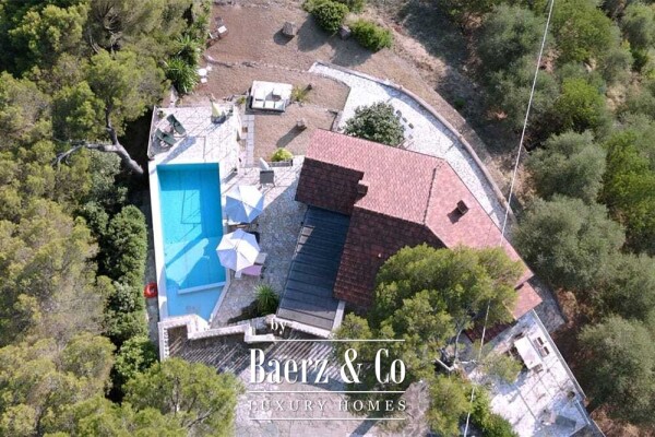 photo 133 Villa for sale 166 m²