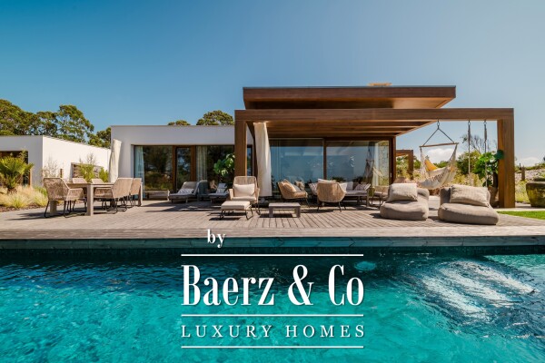 photo 1 Luxury villa with views over the Atlantic Ocean and the Obidos Lagoon in Golf Resort