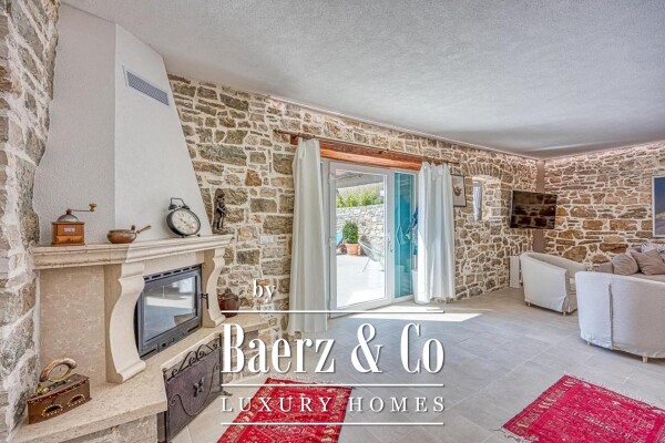 photo 7 Istria, Selina – Authentic Renovated 260m² Stone Villa with a Pool