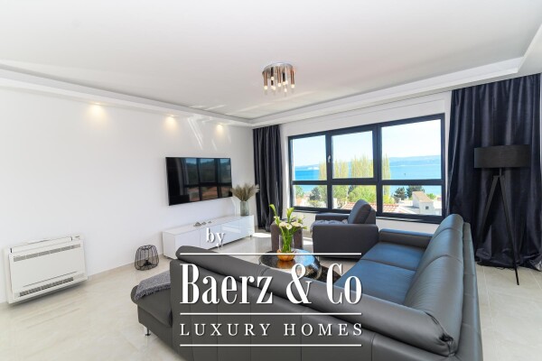 photo 3 Omiš, elegant villa with three apartments and open sea view