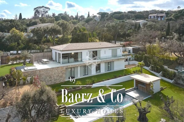 photo 5 Brand-new villa – Unobstructed view – Gated estate