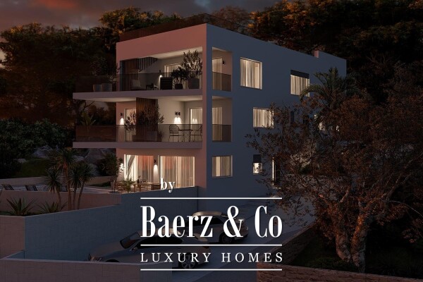 photo 2 Čiovo, Okrug Gornji, luxurious three-bedroom penthouse with roof terrace - first row to the sea