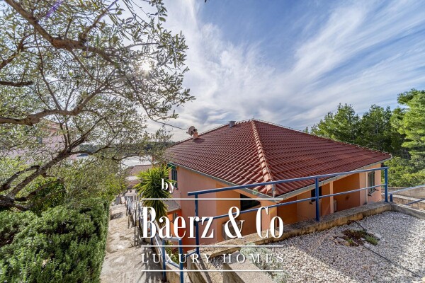 photo 13 Korčula Island, Vela Luka, house with 5 apartments, 2nd row from the sea in Karbuni Bay