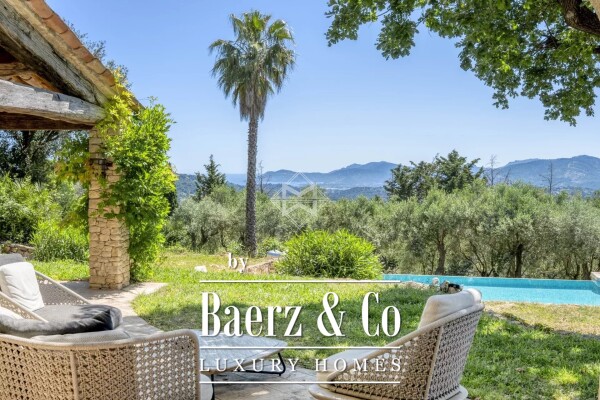 photo 2 Charming stone house with panoramic view