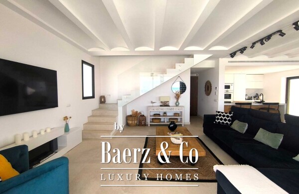 photo 7 EXCLUSIVE LUXURY VILLA ON THE FIRST LINE OF THE SEA IN CIUTADELLA, MENORCA, WITH SWIMMING POOL AND MODERN DESIGN