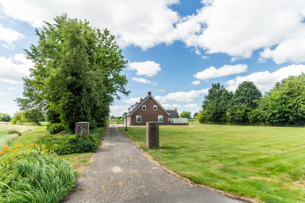 photo 1 Heuvelstraat 8