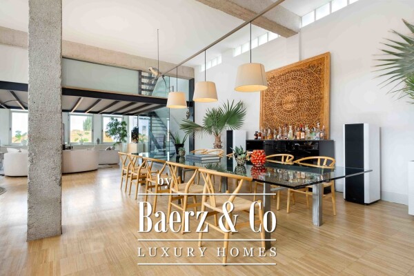 photo 10 Unique Loft Style House with Character in Génova