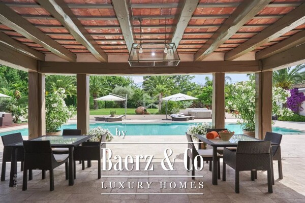 photo 4 Saint-Tropez, property in a very prestigious district