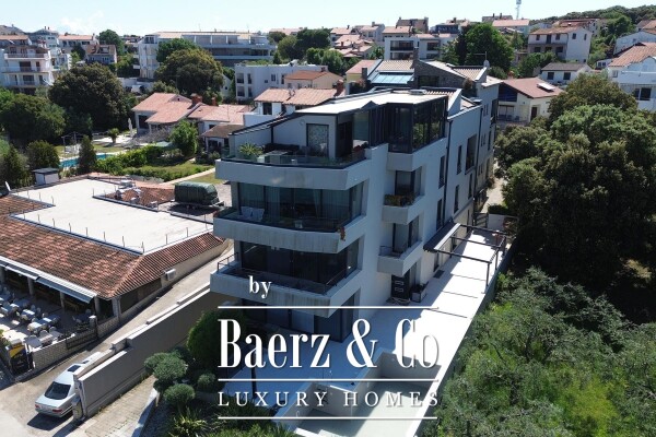 photo 4 Medulin, Pješčana Uvala - exclusive apartment in a perfect location, first row to the sea with a gar