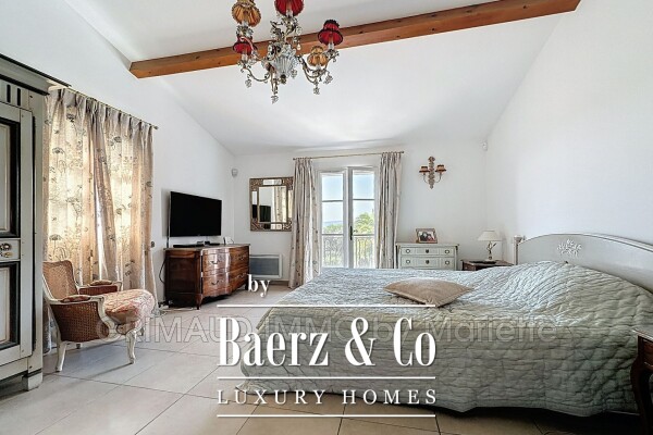 photo 12 beautiful villa with pool, garage