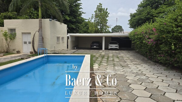 photo 12 Street 60 #375 x 43 y 41 centro 375