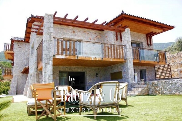 photo 14 1806621 - Villa For sale, North Kinouria, 380 sq.m., €1.150.000