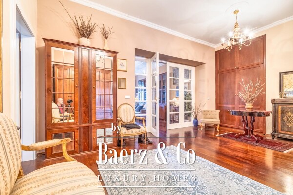 photo 4 Zagreb, Mažuranićev trg, beautiful four-bedroom apartment 161 m2, elevator