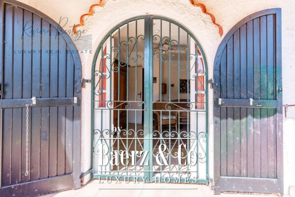 photo 9 Charming villa with renovation potential in an idyllic peaceful setting