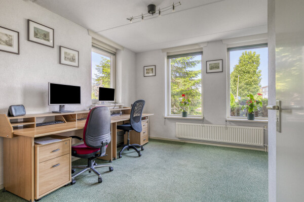 photo 24 Douwes Dekkerlaan 80