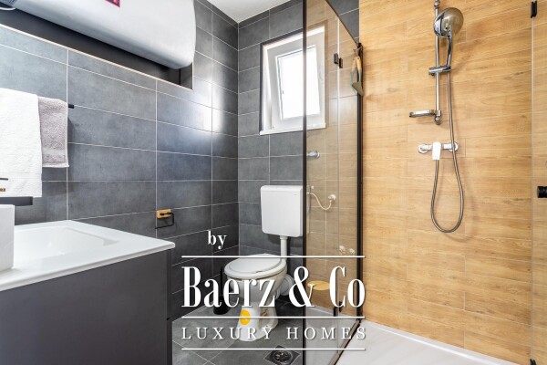 photo 6 Čiovo, Okrug Gornji,  4-apartment house with an outdoor kitchen, third row from the sea