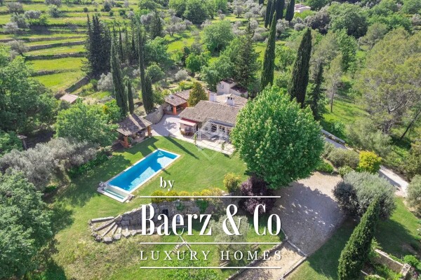 photo 1 Fayence Area – Charming Provençal home with Views of the old Village