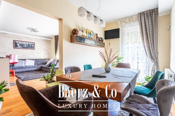 photo 6 Split, Pazdigrad – Spacious Two-Bedroom Apartment 142 m² with Garage and Landscaped Courtyard