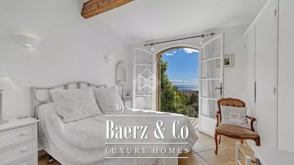 photo 12 Charming Varois-Style Property with Sea and Hill Views – La Croix-Valmer