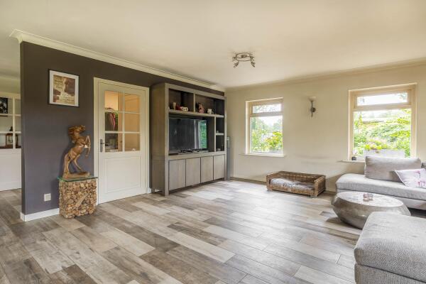 photo 14 Hoevensestraat 10