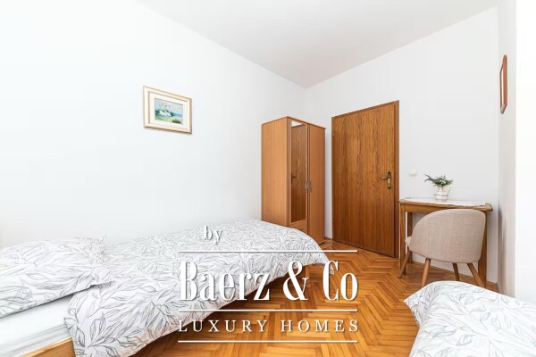 photo 14 Kaštel Sućurac, beautiful house with swimming pool in the first row to the sea