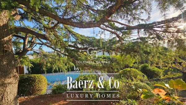 photo 9 Sea view in complete tranquility, just steps from the town center.